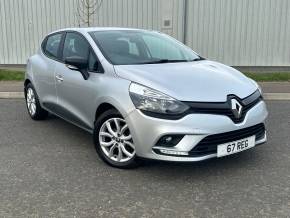 RENAULT CLIO 2017 (67) at Diesels Direct Halesworth