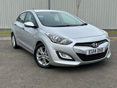 2014 HYUNDAI I30 1.6 CRDI BLUE DRIVE CLASSIC 5DR 2014 14 HYUNDAI I30 1.6 CRDI... photo