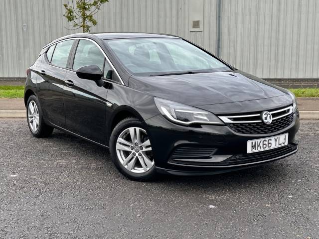 Vauxhall Astra 1.6 CDTi 16V Design 5dr Hatchback Diesel Black