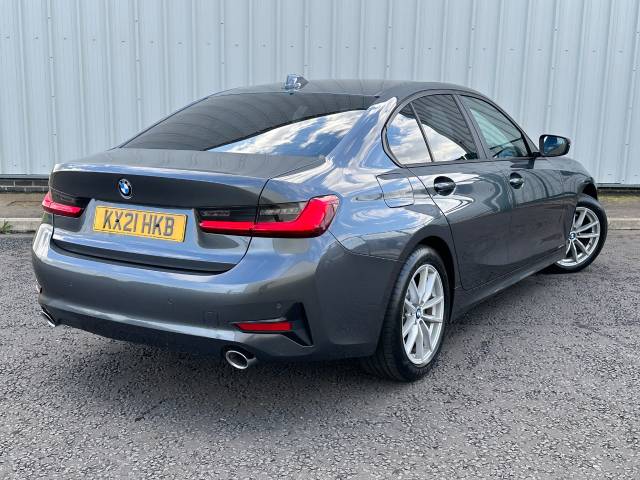 2021 BMW 3 Series 3.0 330d xDrive MHT Sport 4dr Step Auto