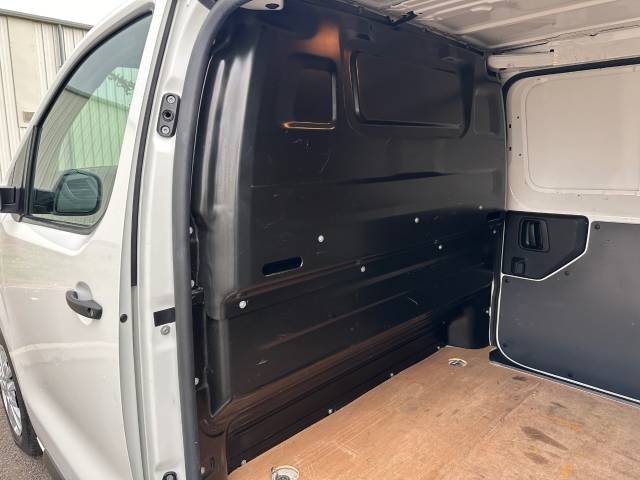 2019 Vauxhall Vivaro 2900 1.5d 100PS Dynamic H1 Van