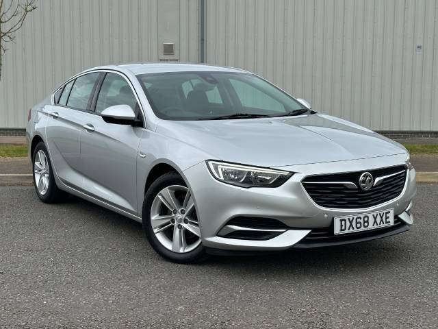 Vauxhall Insignia 1.6 Turbo D ecoTec Tech Line Nav 5dr Hatchback Diesel Silver