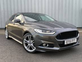 FORD MONDEO 2015 (15) at Diesels Direct Halesworth