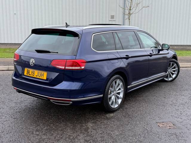 2019 Volkswagen Passat 2.0 TDI R-Line 5dr [Panoramic Roof]