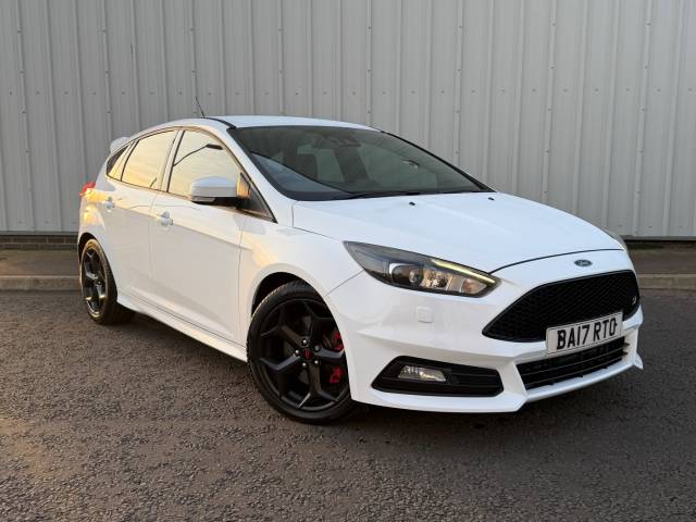 Ford Focus 2.0 TDCi 185 ST-3 5dr Hatchback Diesel White
