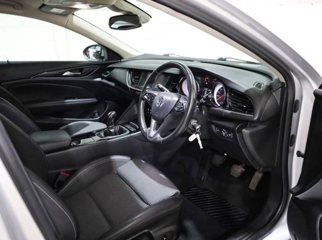 2019 Vauxhall Insignia 1.6 Turbo D ecoTec Tech Line Nav 5dr