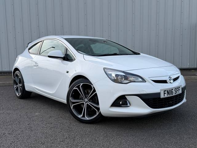 Vauxhall Gtc 1.6 CDTi 16V ecoFLEX 136 Limited Edition 3dr Hatchback Diesel White