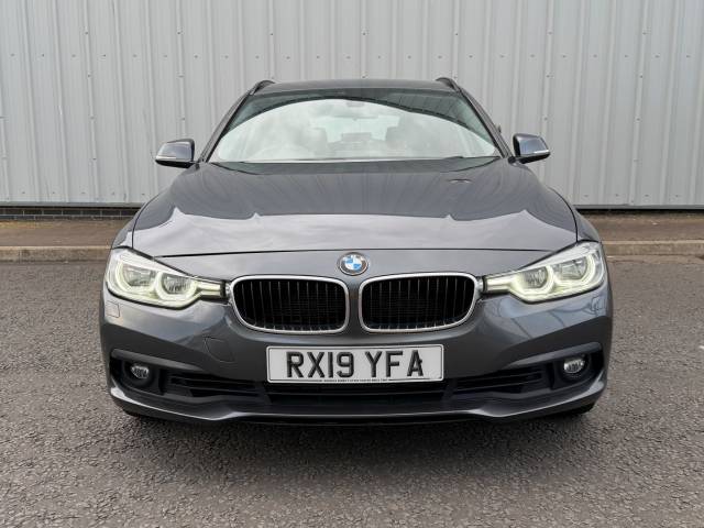 2019 BMW 330 3.0 330D XDRIVE AC AUTO