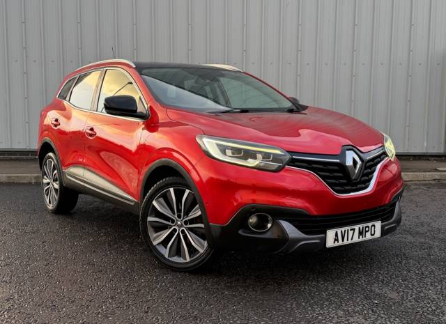 Renault Kadjar 1.6 dCi Signature Nav 5dr 4WD Hatchback Diesel Red